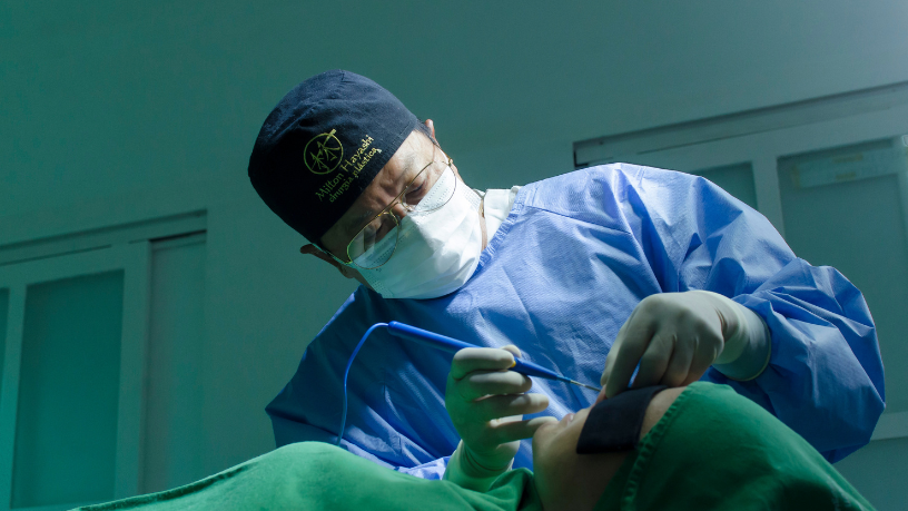 Dr. Milton Seigi Hayashi explica como a cirurgia plástica pode unir estética e funcionalidade na medicina esportiva.