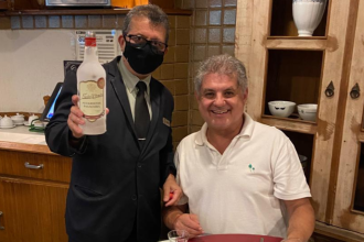 Roteiros europeus que unem fé, arte e gastronomia apresentados por Leonardo Rocha de Almeida.